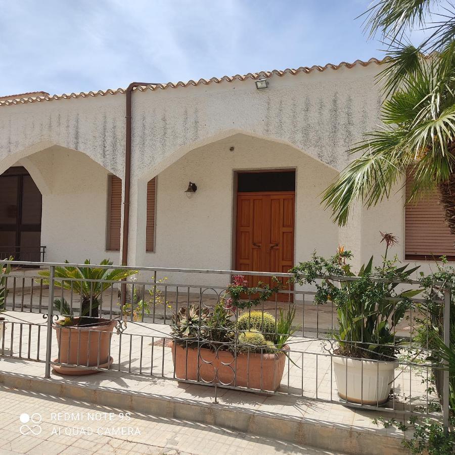 Villa Dolce Vita Rooms Castelluzzo Exterior photo