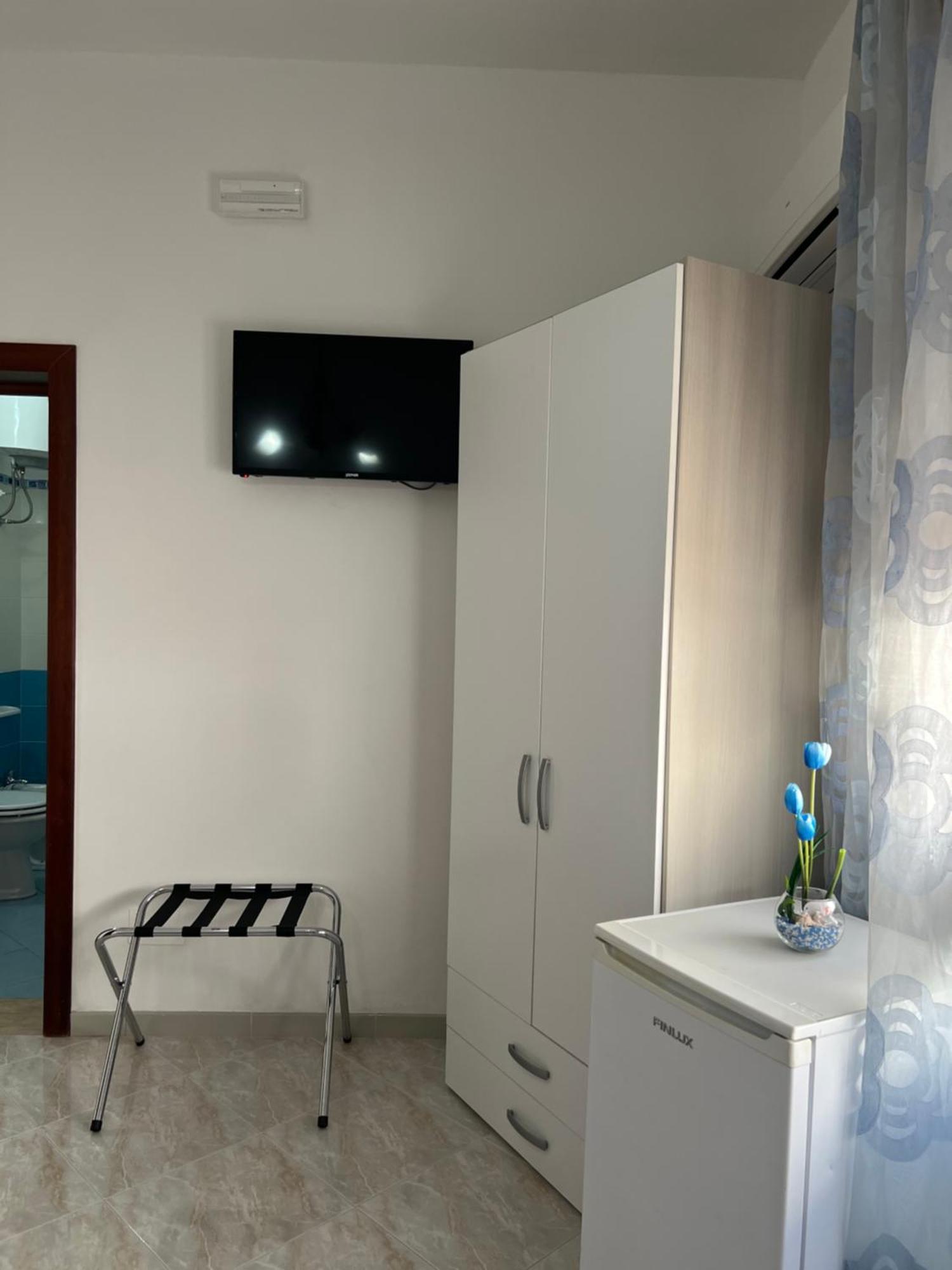Villa Dolce Vita Rooms Castelluzzo Exterior photo